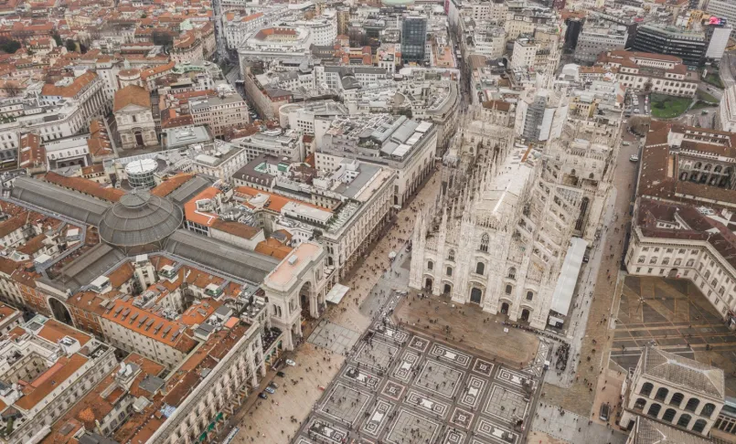 Il duomo di Milano dall'alto